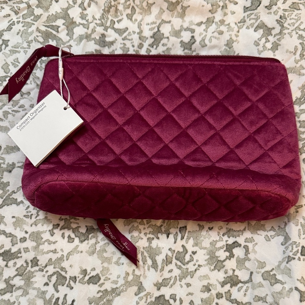 Vera Bradley Quilted Magenta Cosmetic Bag NWT - Picture 2 of 4